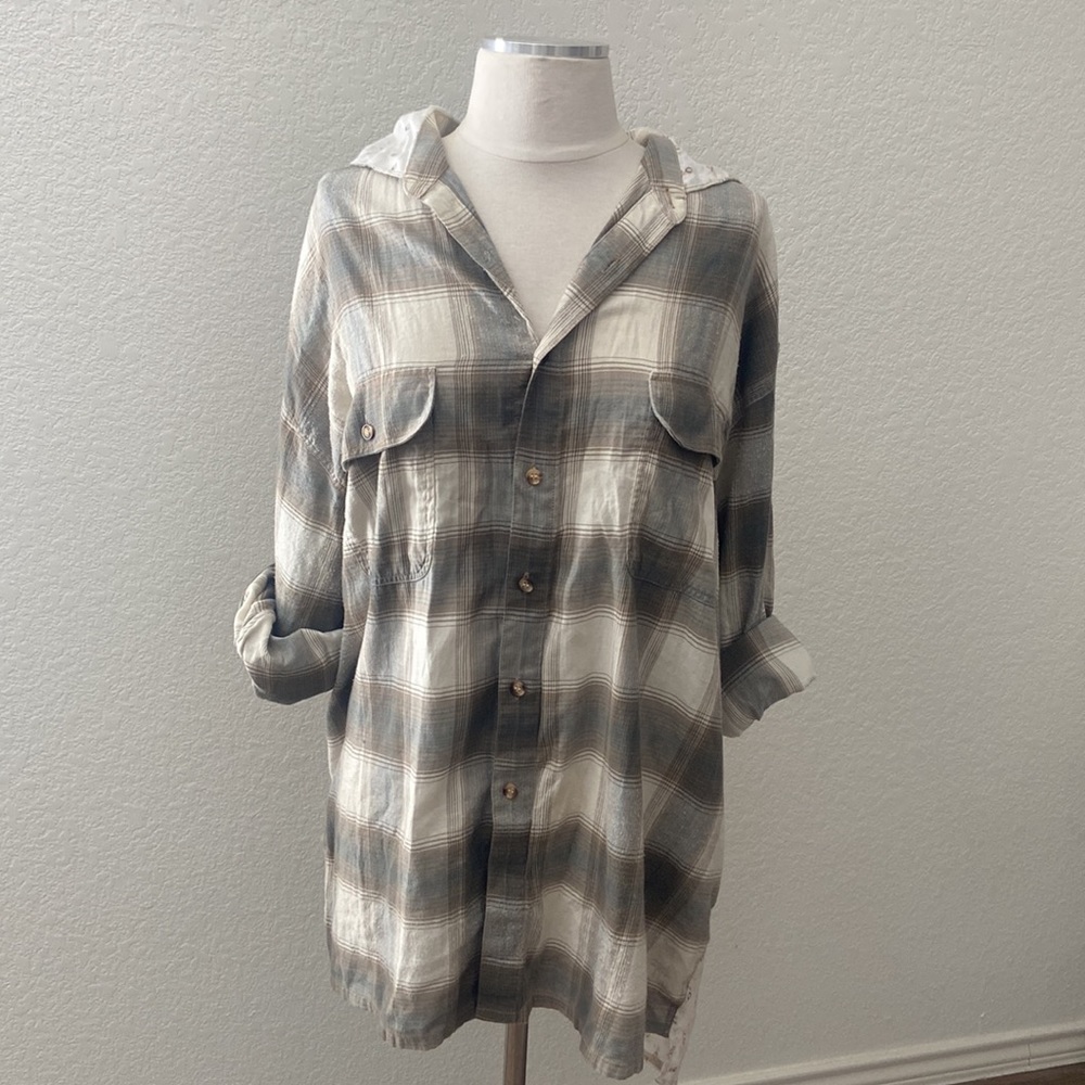 Hooded flannel with floral back vintage